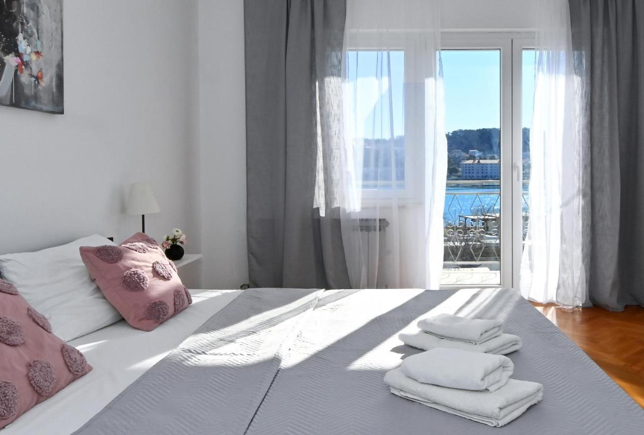 Holiday House Vukman トロギール エクステリア 写真